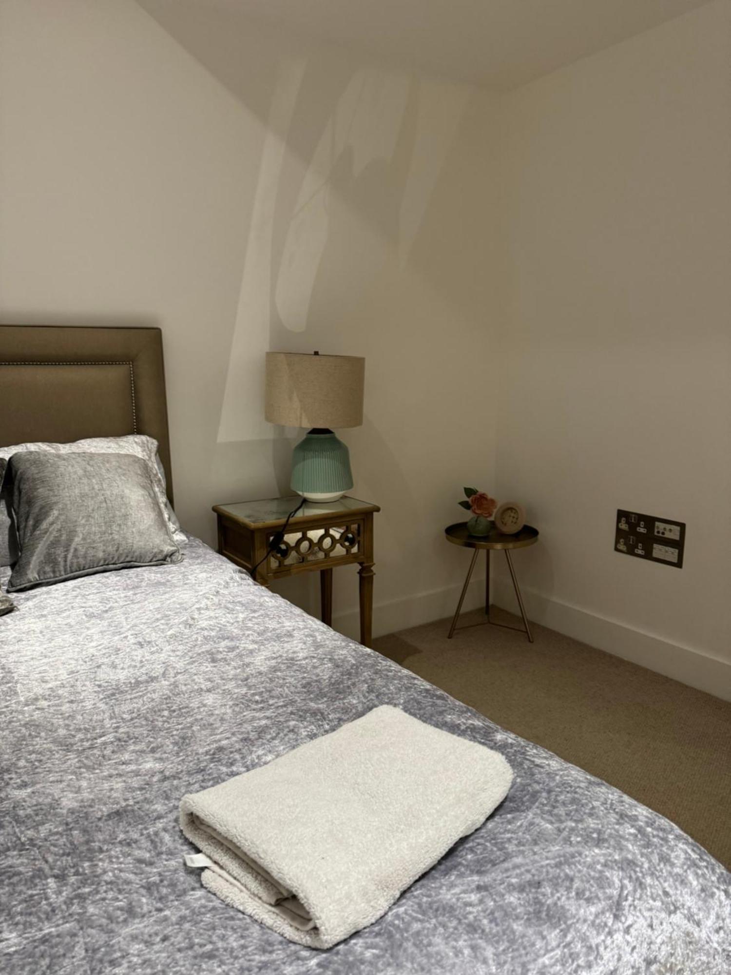 2 Bed 2 Bath - Amazing Views Of London And River Thames Bagian luar foto
